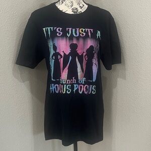 🧼 Black Hocus Pocus Size S Graphic T-Shirt